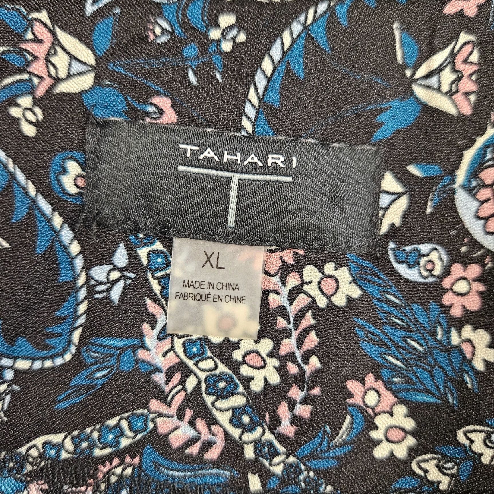 Vintage **T Tahari Women's XL Black Teal 3/4 Sleeve Paisley Blouse** User: T Tahari Women's XL Black Teal 3/4 Sleeve Paisley Blouse Size XL / US 12-14 / IT 48-50 - 6 Thumbnail