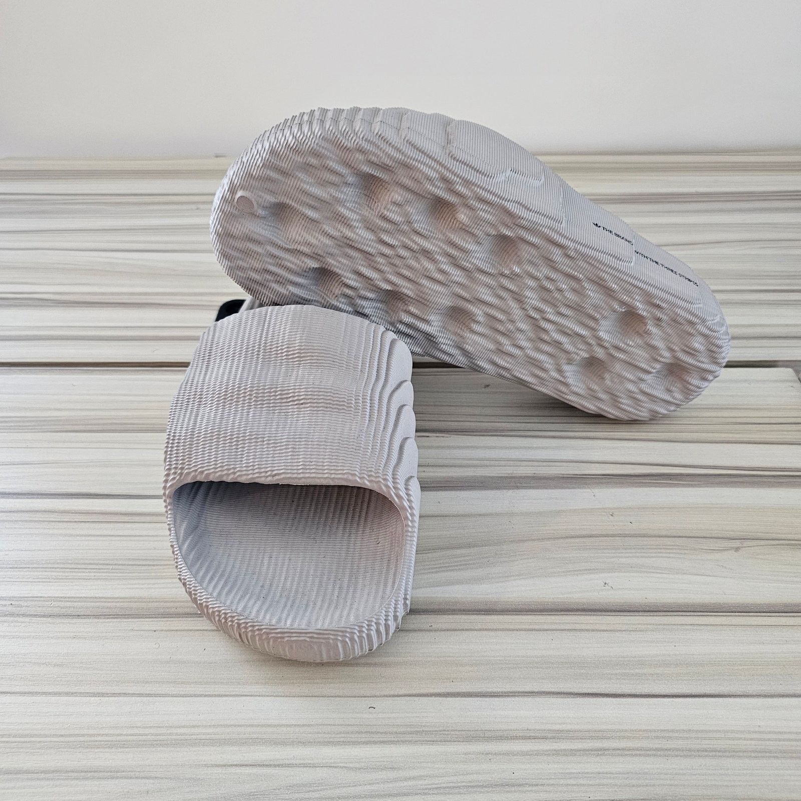 Adidas Adidas Originals Adilette 22 Men's Slide Sandals Gray Size 6 Size US 6 / EU 39 - 7 Thumbnail