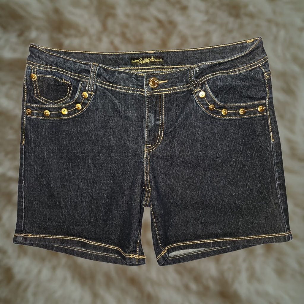 Southpole VINTAGE: Southpole Jeans Shorts Women's 15 Blue Denim Hipster Hip Hop Rivets Zippers Size 36" / US 14 / IT 50 - 1 Thumbnail