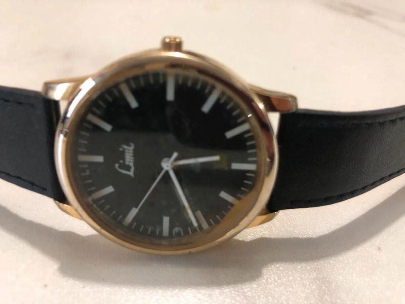 Designer Limit black dial black leather strap watch Size ONE SIZE - 1 Thumbnail