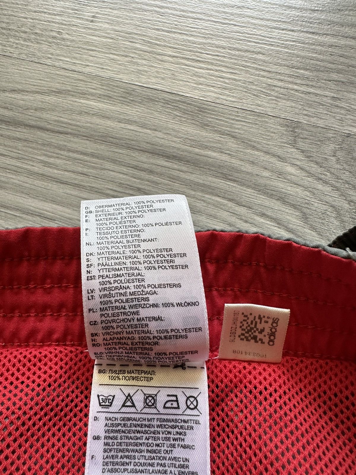 Adidas Adidas vintage shorts (size L) Size US 36 / EU 52 - 7 Thumbnail