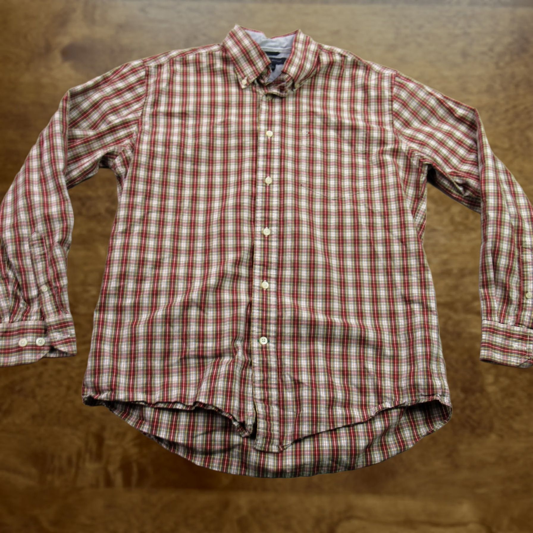 Tommy Hilfiger Shirt Mens Medium Long Sleeve Button Up Casual Lightweight Plaid, Men's