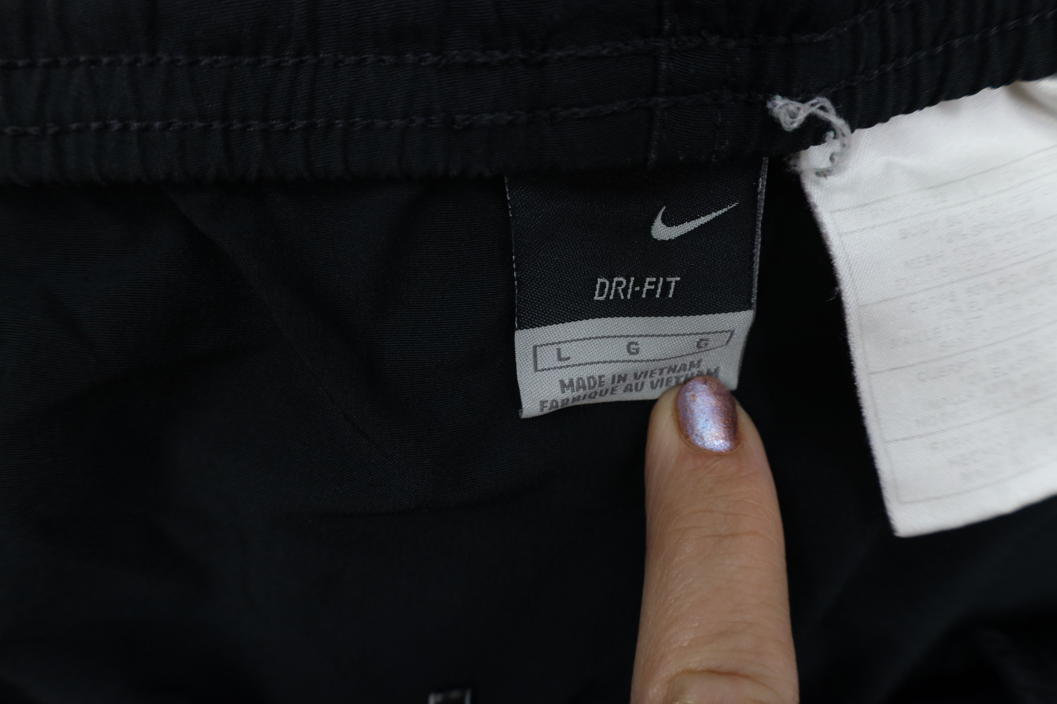 Nike Vintage Nike Scott Mini Swoosh Stretch Gym Training Shorts Size US 34 / EU 50 - 8 Thumbnail