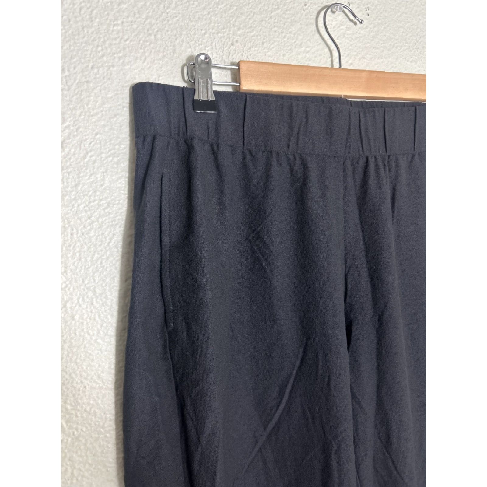 Eileen Fisher EILEEN FISHER Womens Pants Small Black Pull On Cropped Ponte Stretch Capsule Size 28" / US 6 / IT 42 - 4 Thumbnail