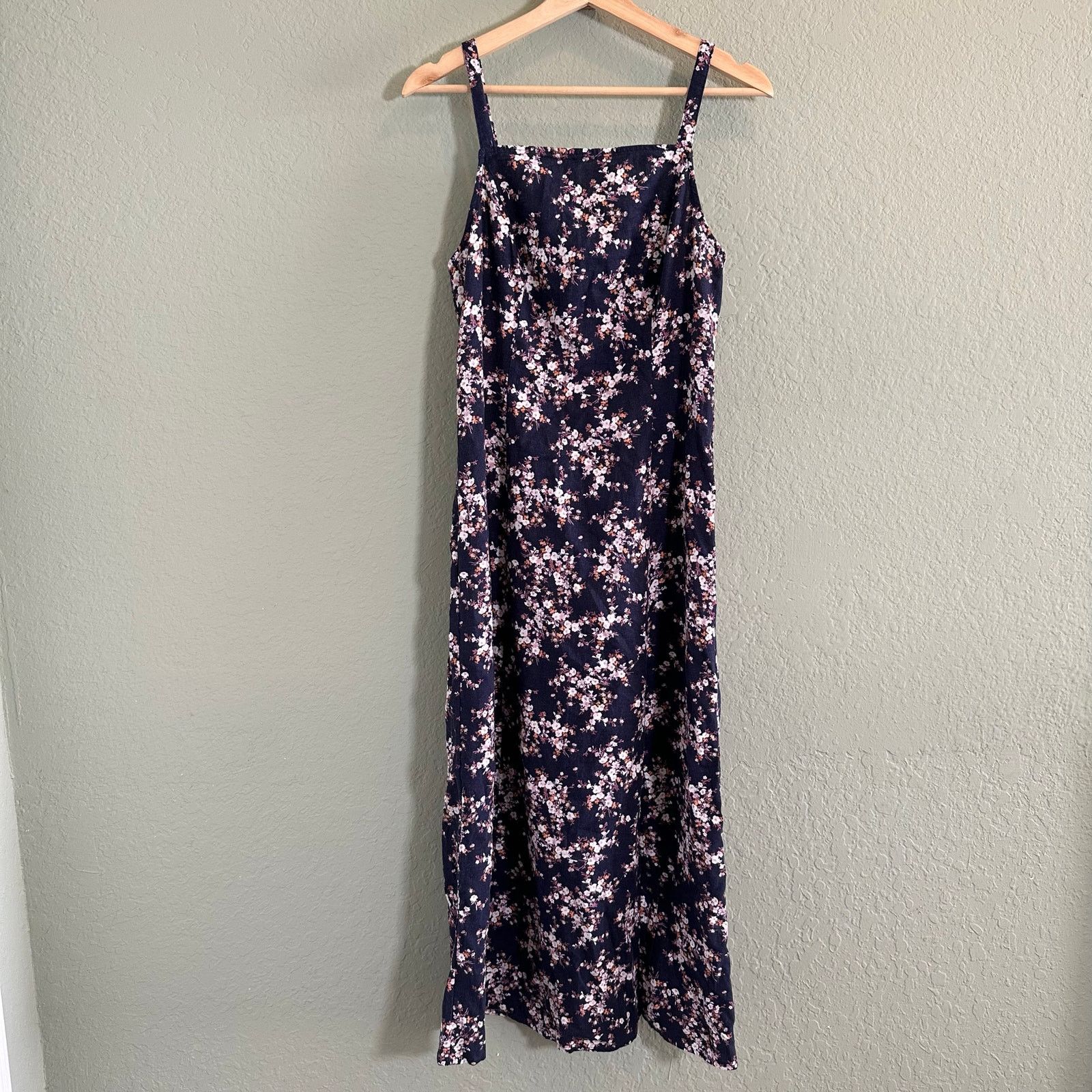 Old Navy Old Navy Sleeveless Linen-Blend Maxi Shift Dress Size M Size M / US 6-8 / IT 42-44 - 2 Thumbnail