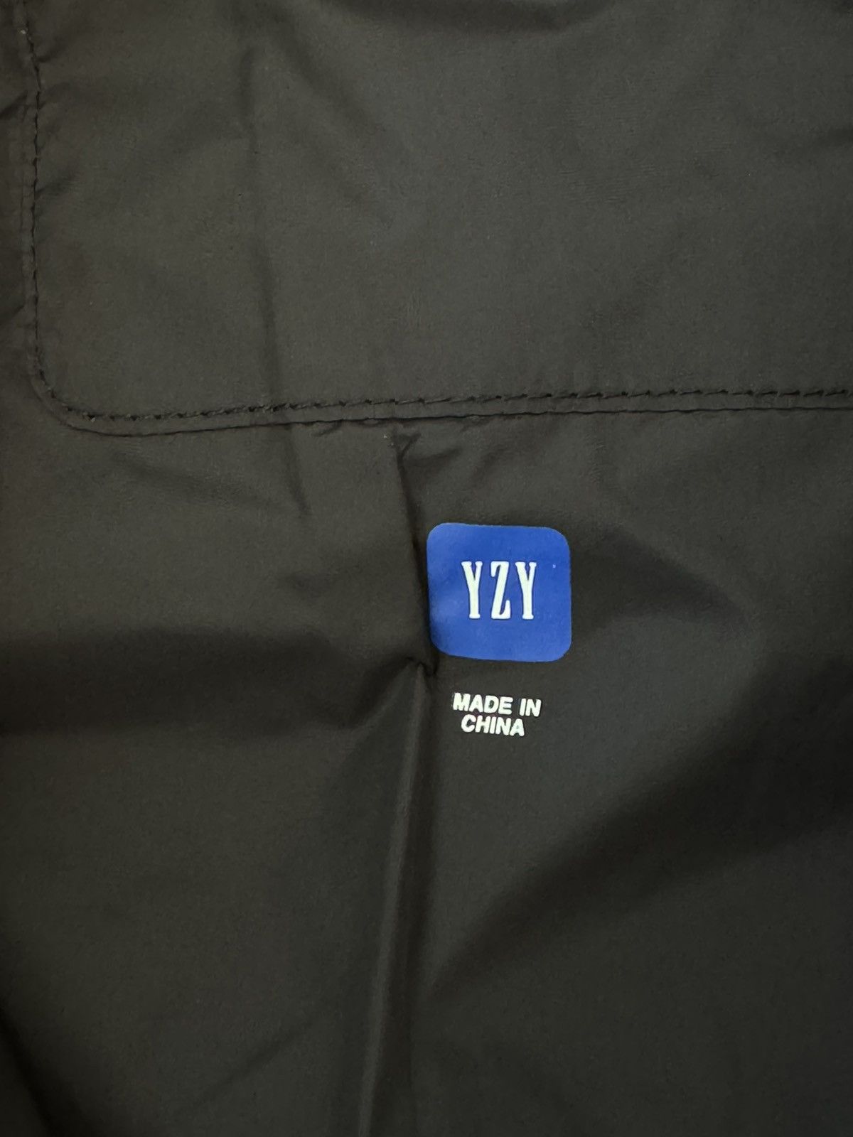 Gap × Yeezy YEEZY X GAP black snake bag engineered by Balenciaga Size ONE SIZE - 8 Thumbnail