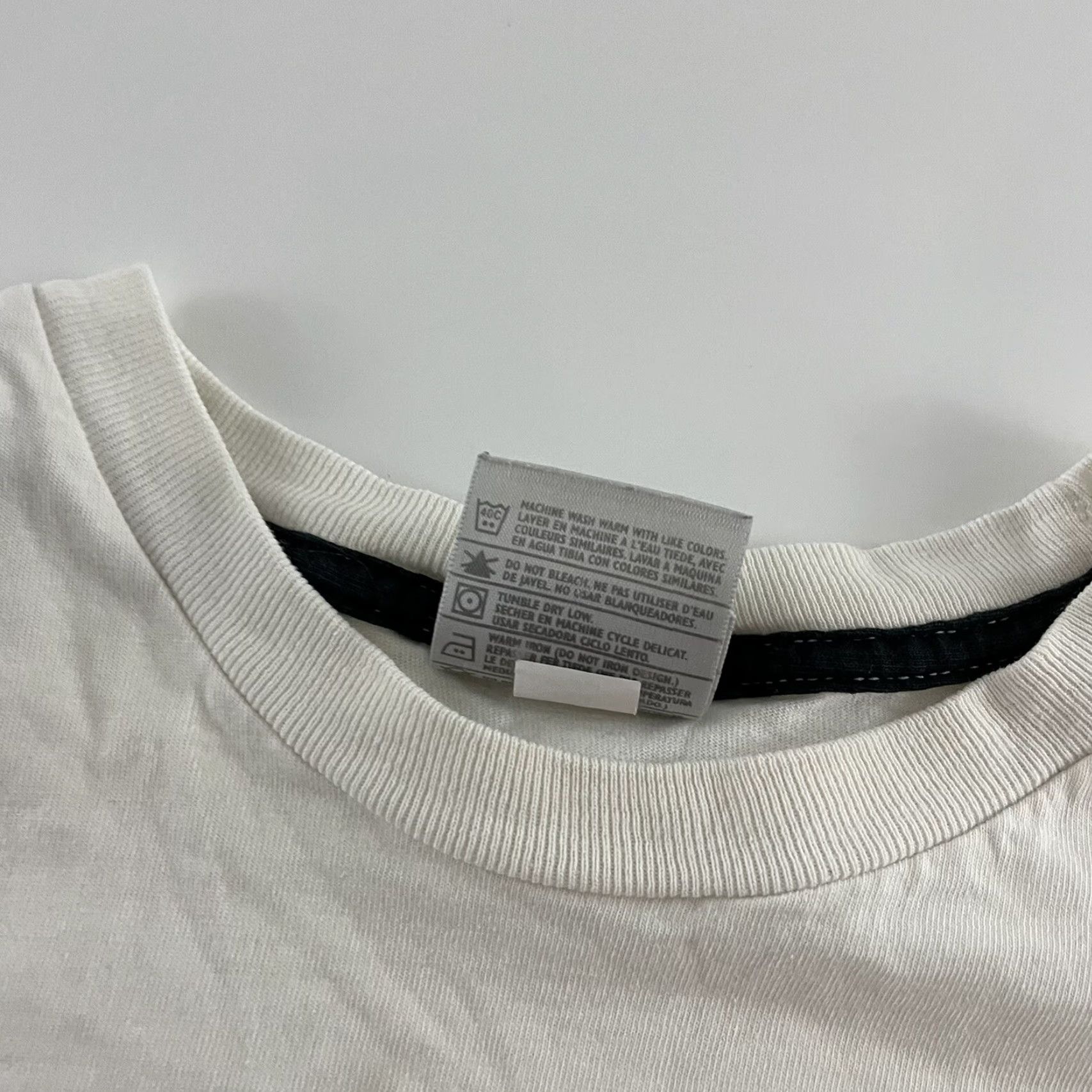 Nike VTG Nike Essential Check Logo Short Sleeve T Shirt Men's XL White Size US XL / EU 56 / 4 - 3 Thumbnail