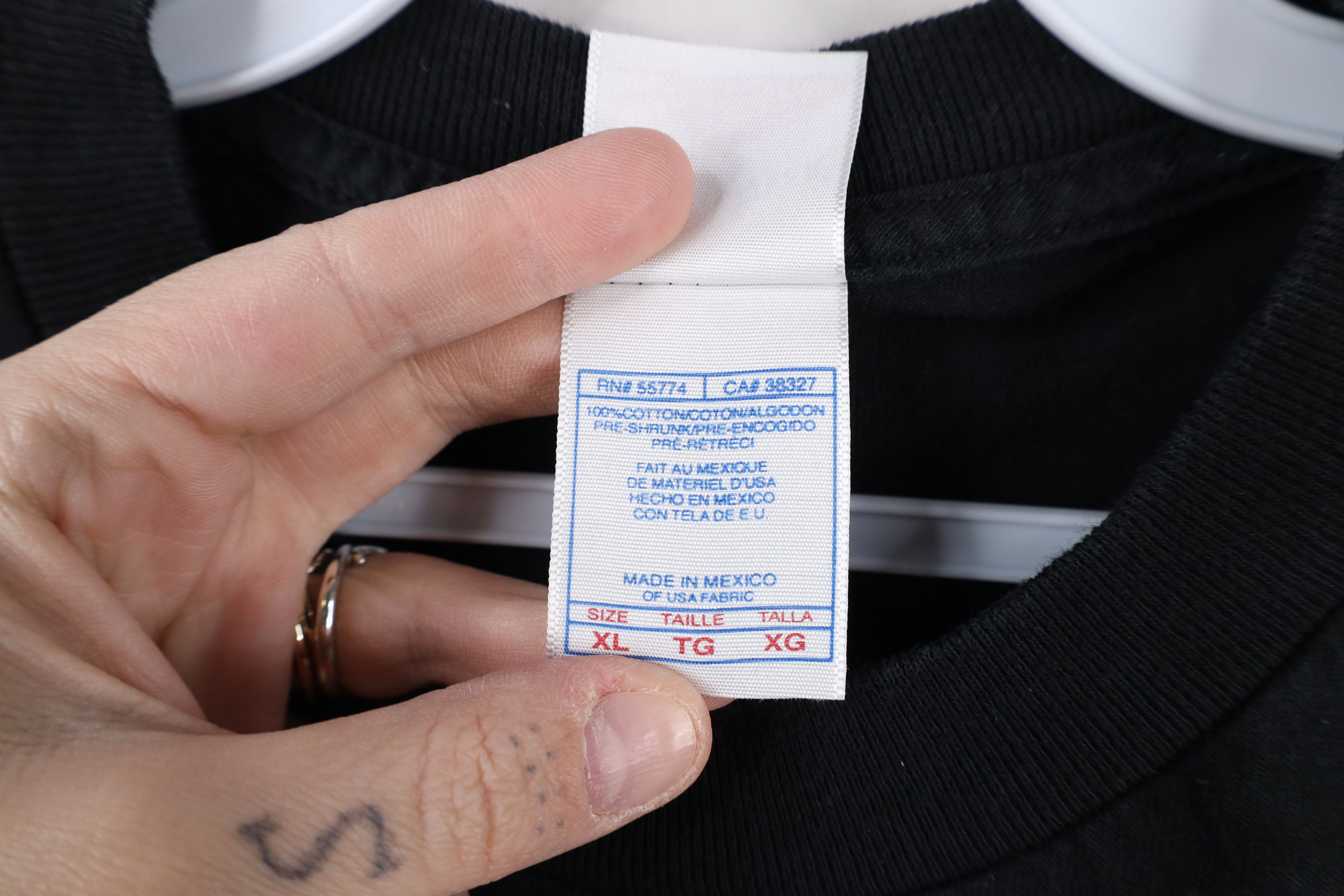 Vintage Vintage Y2K Streetwear Sometimes I Pee When I Laugh T-Shirt Size US XL / EU 56 / 4 - 7 Thumbnail