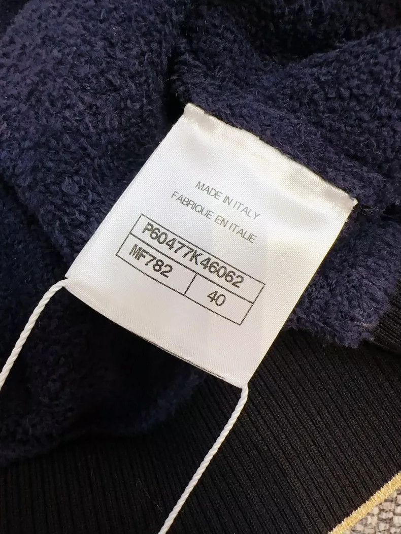 Chanel Chanel 19 Cruise Series Dark Blue Black Gold Edge Towel Tw Size S / US 4 / IT 40 - 6 Thumbnail
