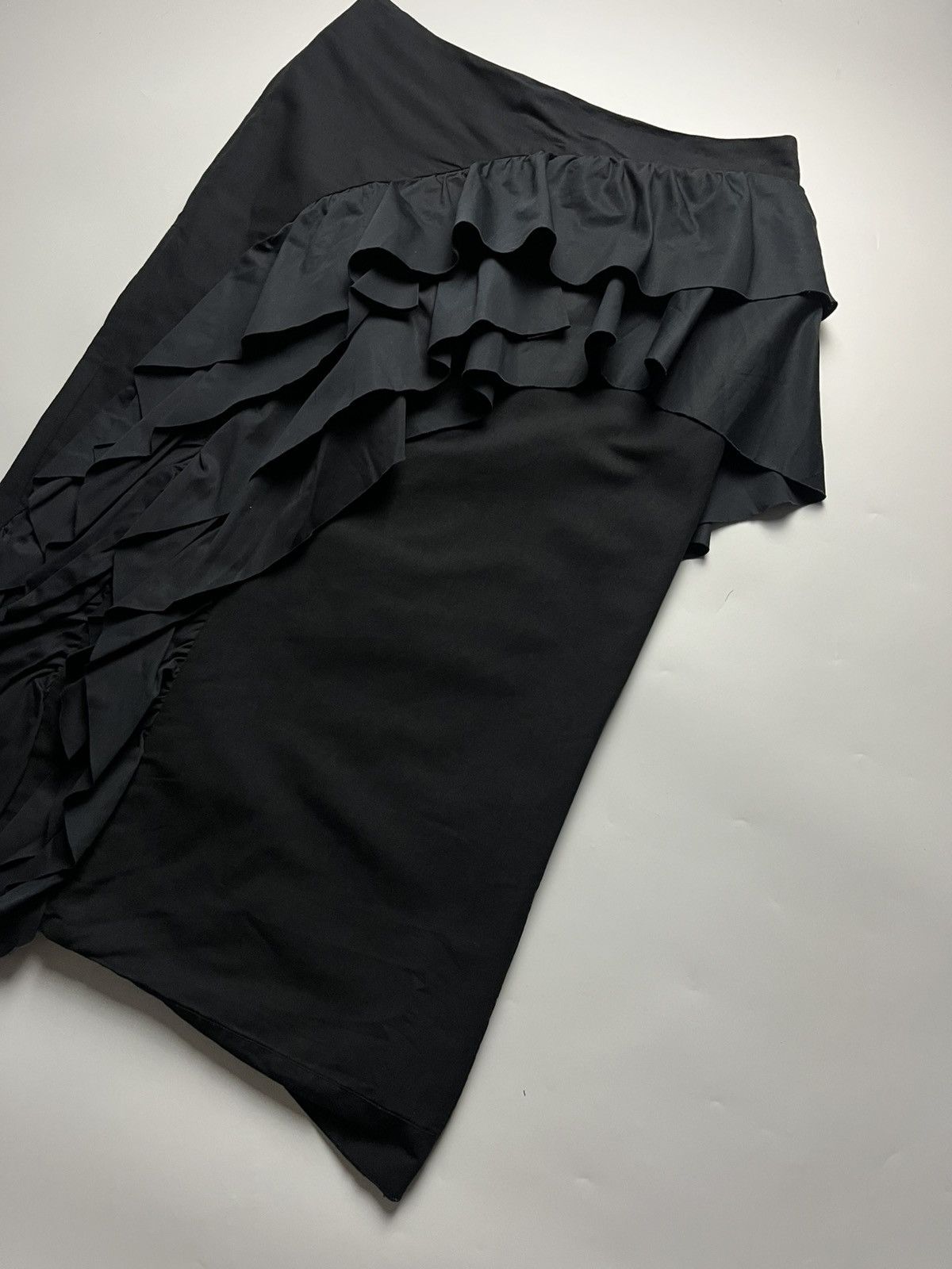 Dries Van Noten Dries Van Noten Asymmetric Ruffle Midi Skirt Size 27" / US 4 / IT 40 - 4 Thumbnail