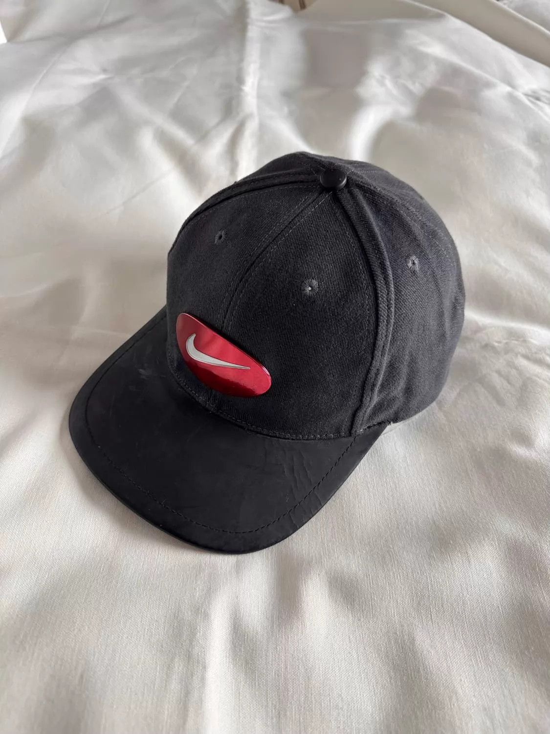 Nike Nike Vintage Unisex Fashion Cap Size ONE SIZE - 1 Thumbnail