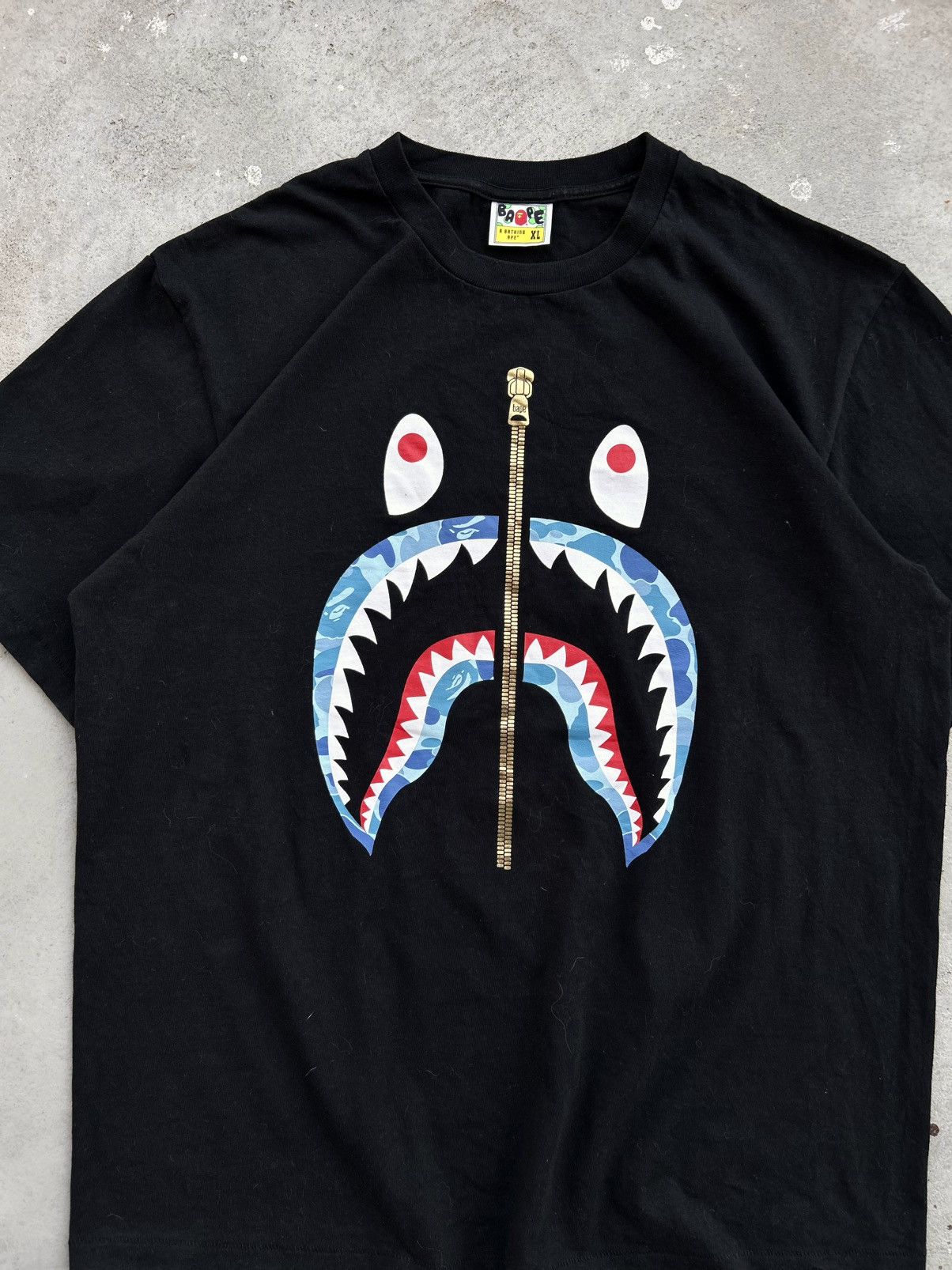 Bape CRAZY BAPE SHARK LOGO TEE Size US XL / EU 56 / 4 - 2 Thumbnail