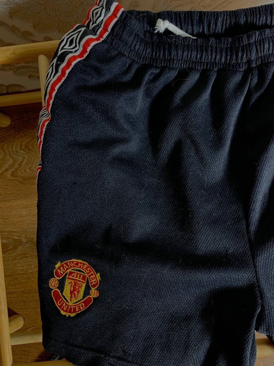 Vintage UMBRO FC MANCHESTER UNITED ENGLAND SOCCER JERSEY RETRO 90s Size US S / EU 44-46 / 1 - 7 Thumbnail