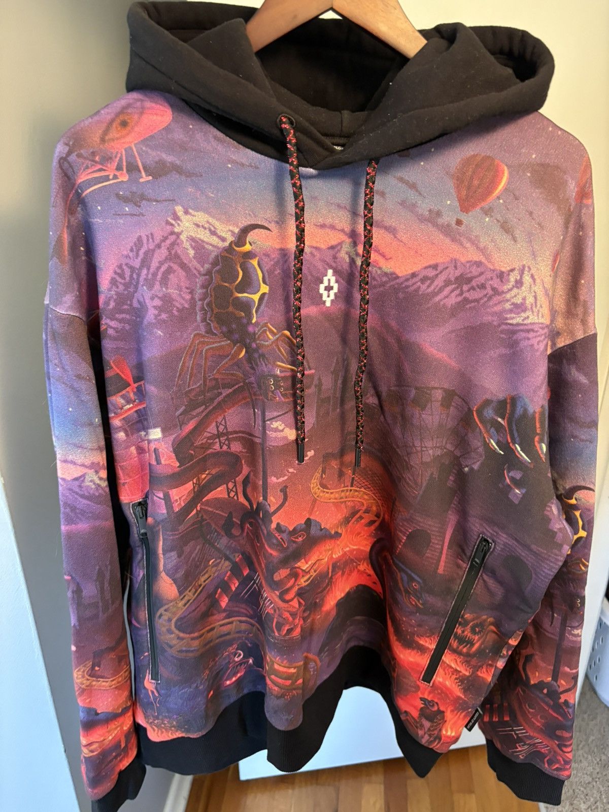 Marcelo Burlon Fantasy Abstract Print Hoodie Size US M / EU 48-50 / 2 - 1 Thumbnail