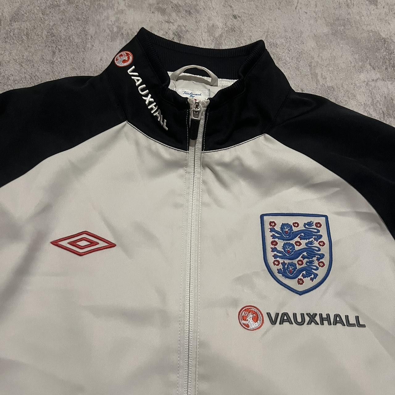 Umbro White and black England Umbro track jacket Size US S / EU 44-46 / 1 - 2 Thumbnail