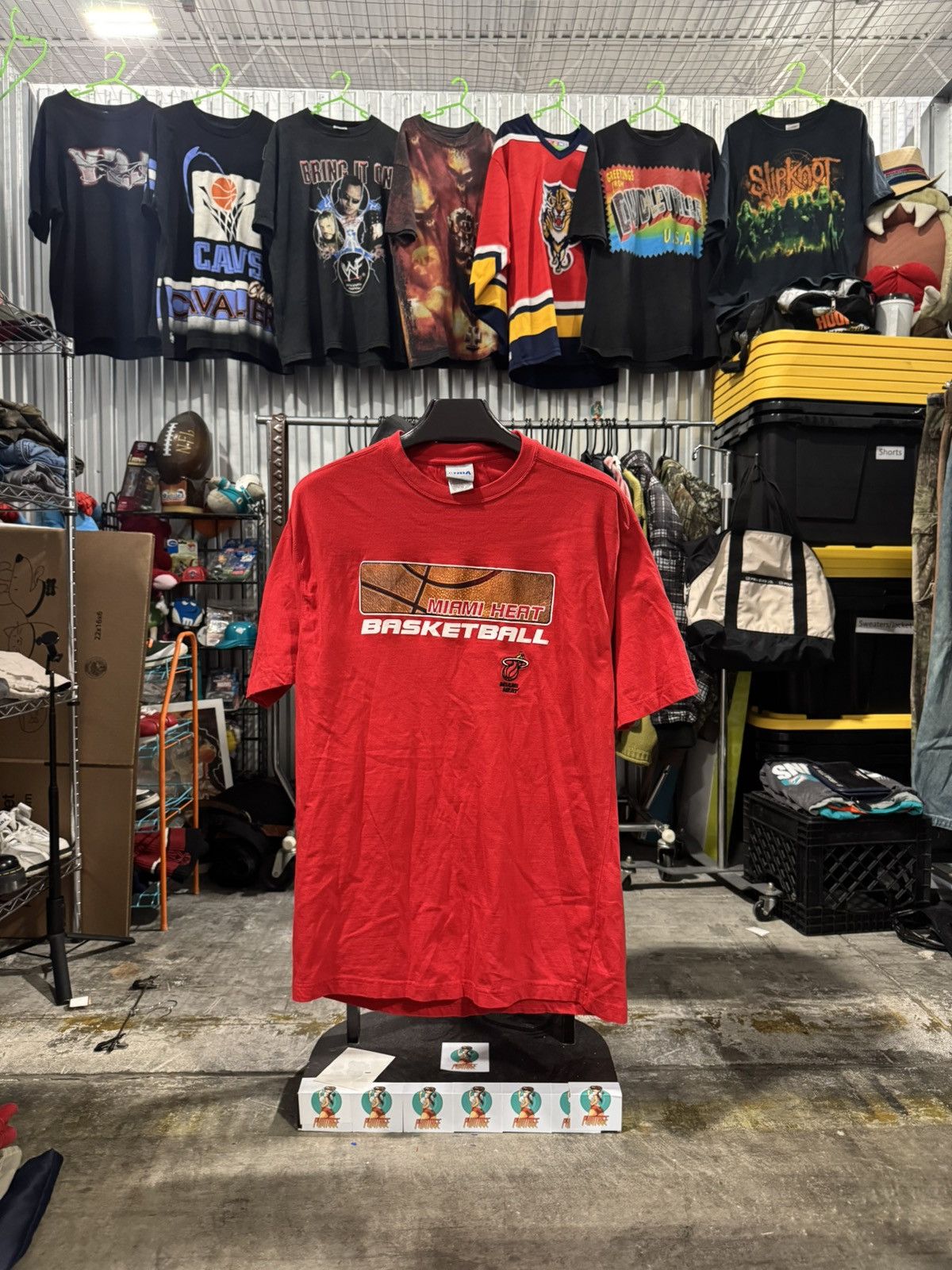 Other Y2K Embroidered Miami Heat Tee Large Size US L / EU 52-54 / 3 - 1 Thumbnail