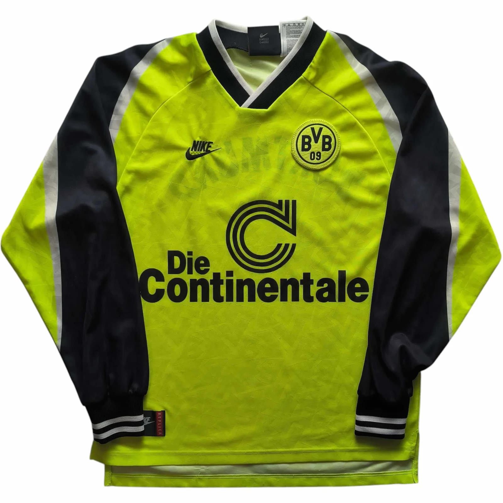 Nike Borussia Dortmund 1995-96 Nike home football jersey size M Size US M / EU 48-50 / 2 - 1 Thumbnail