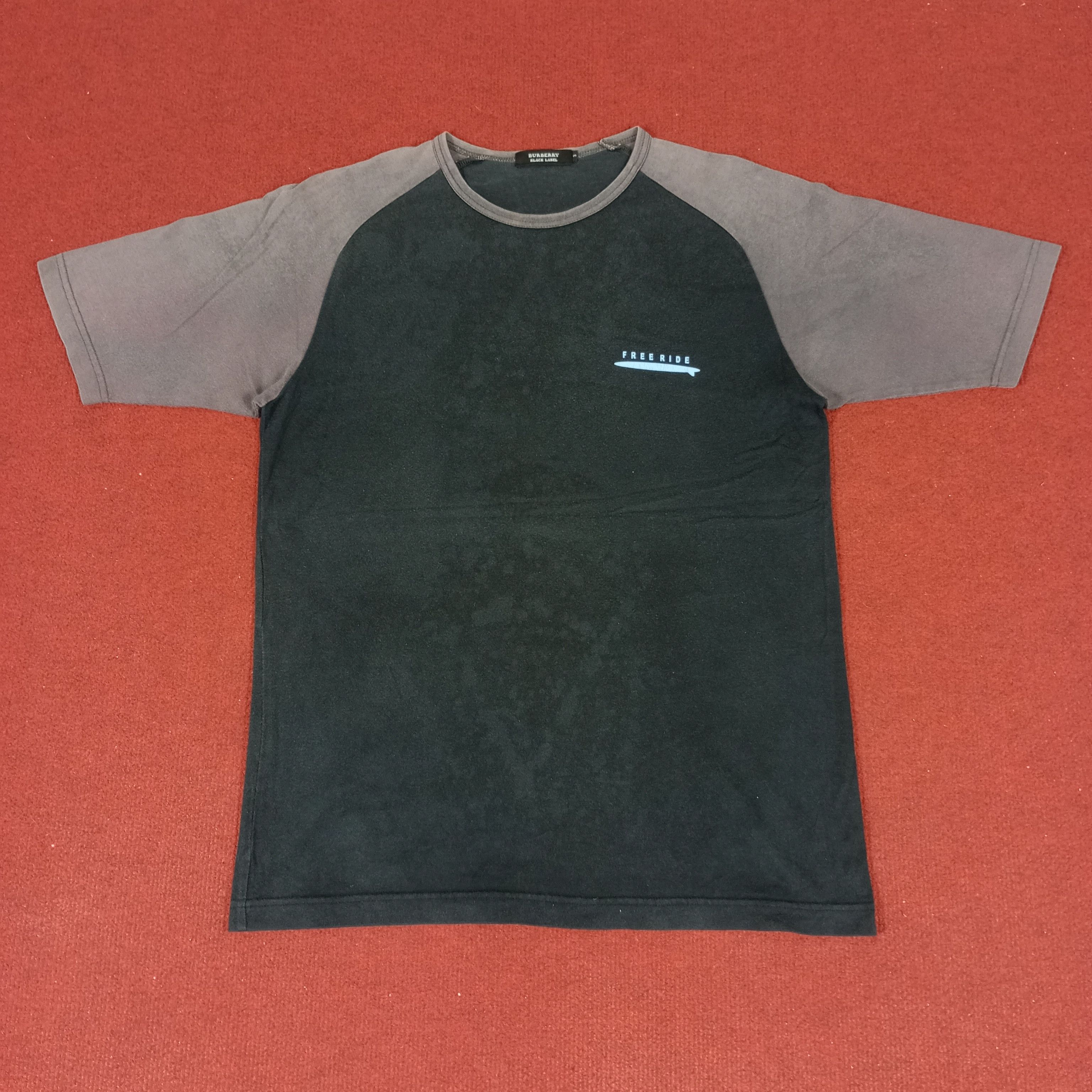 Burberry × Vintage Burberry Black Label Surfing Design Style Tshirt Size US M / EU 48-50 / 2 - 3 Thumbnail