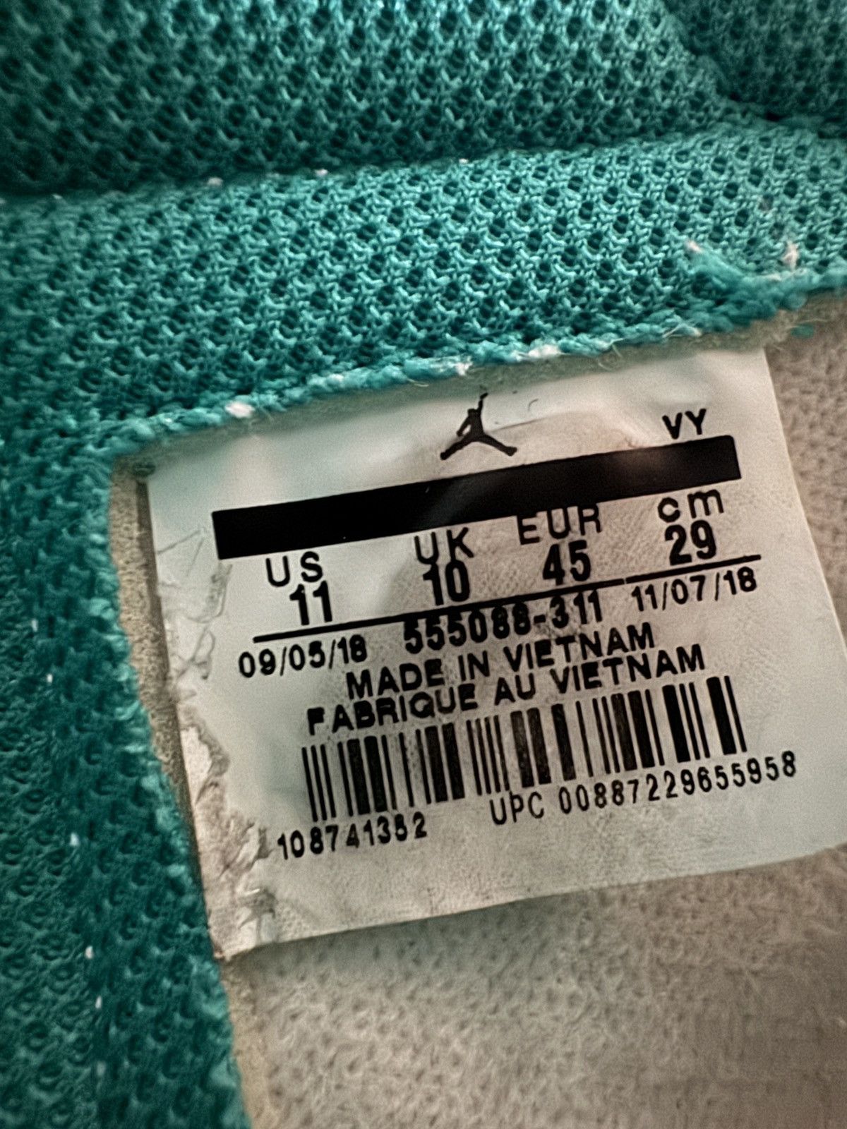 Jordan Brand Air Jordan 1 High OG Turbo Green 2019 Size US 11 / EU 44 - 9 Thumbnail