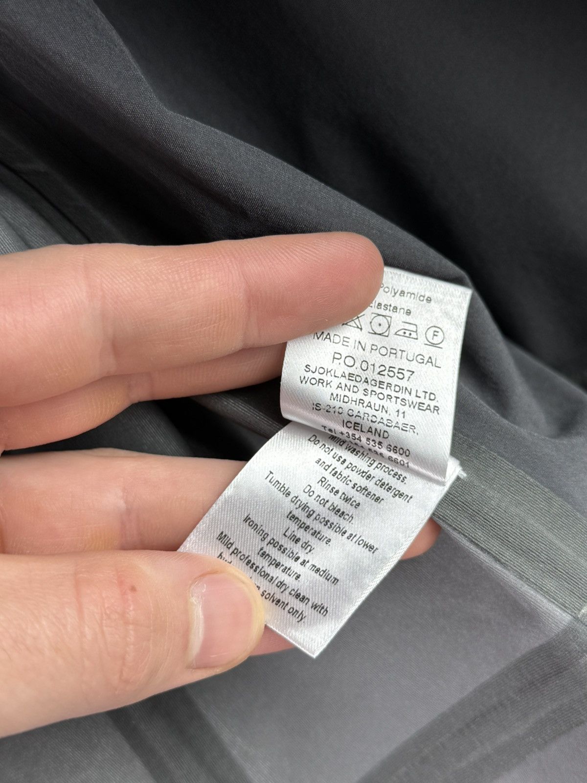 66 North 66° North Skaftafell Gore-Tex Infinium Jacket in Lava Size US M / EU 48-50 / 2 - 12 Thumbnail