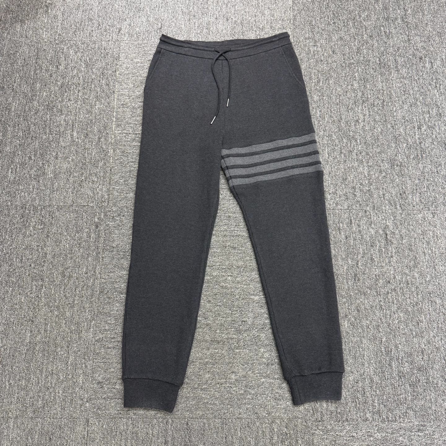 Thom Browne Black Waffle-Knit Sweatpants with Striped Detail Size US 31 - 1 Thumbnail