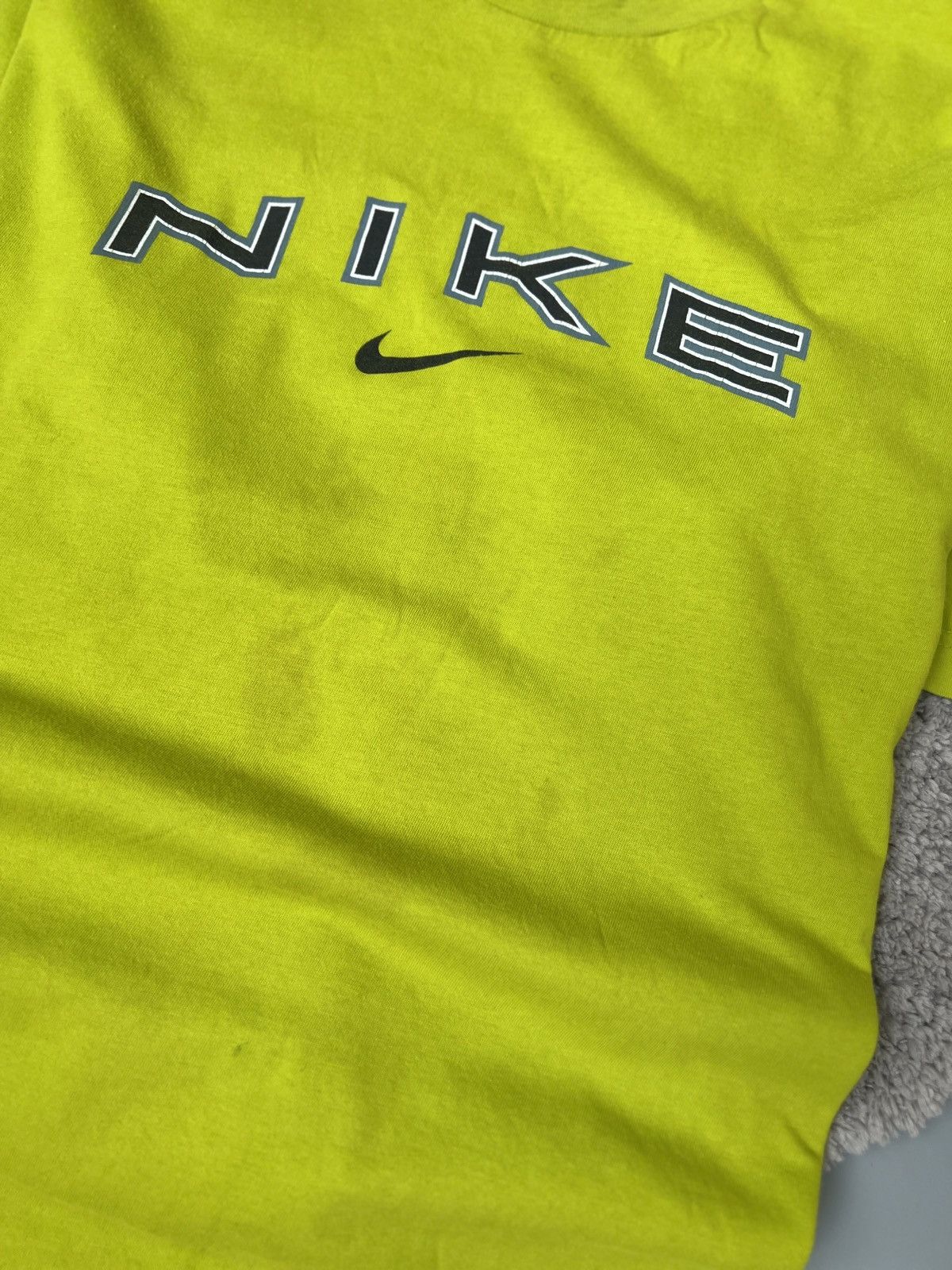Nike × Vintage Vintage Nike T-shirt Big Centre Logo Size US M / EU 48-50 / 2 - 3 Thumbnail