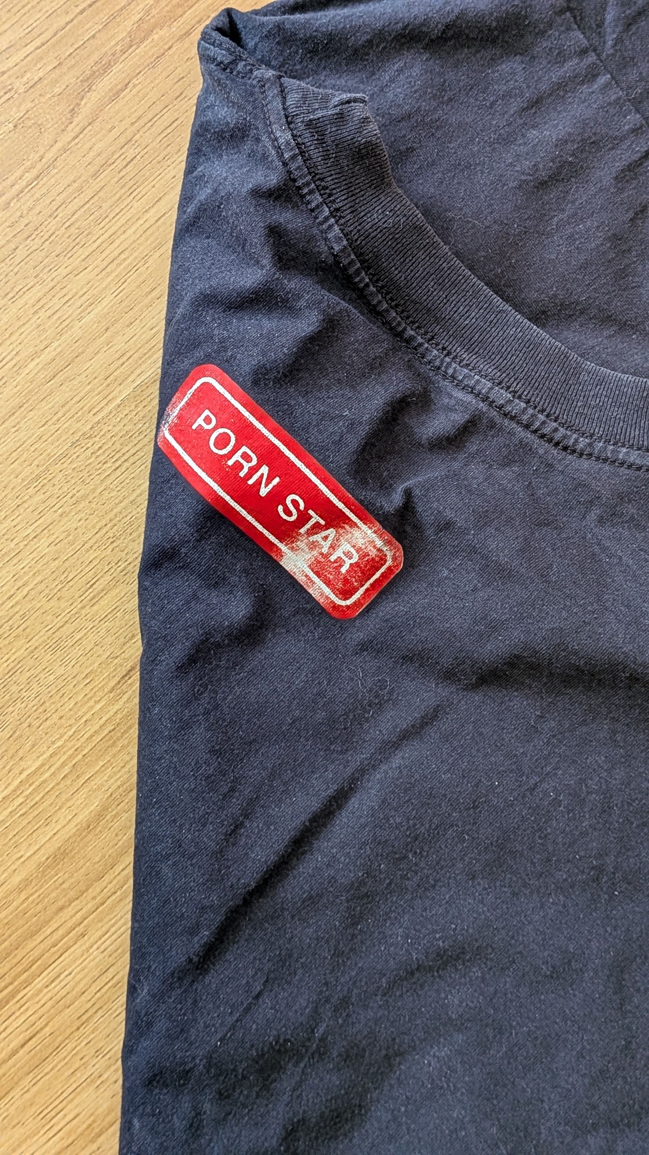 Hook-Ups Porn Star vintage 90s t-shirt bdsm sex skateboard Size US L / EU 52-54 / 3 - 5 Thumbnail