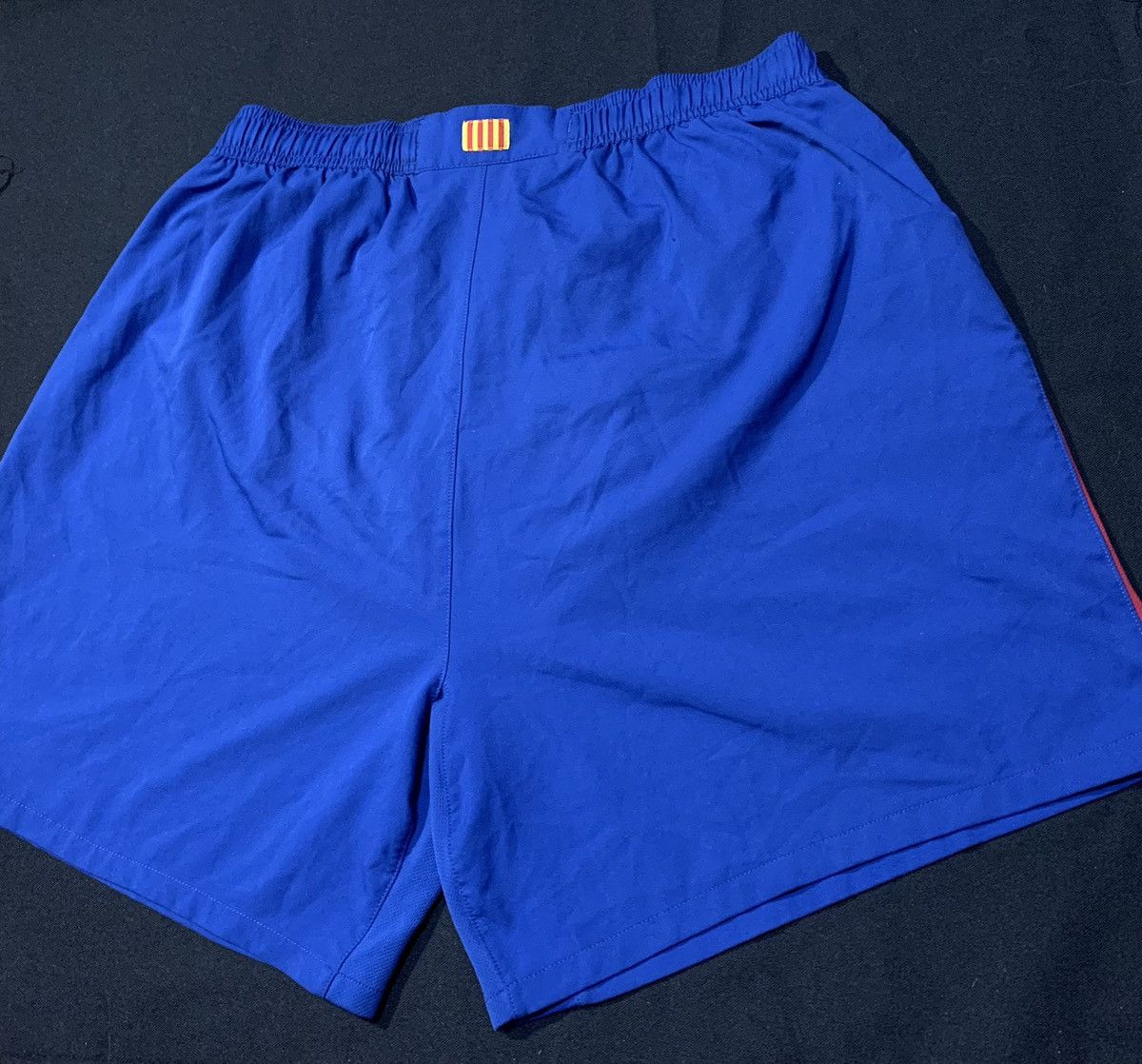 Nike Vintage Nike Barcelona shorts size Xl Size US 36 / EU 52 - 9 Thumbnail