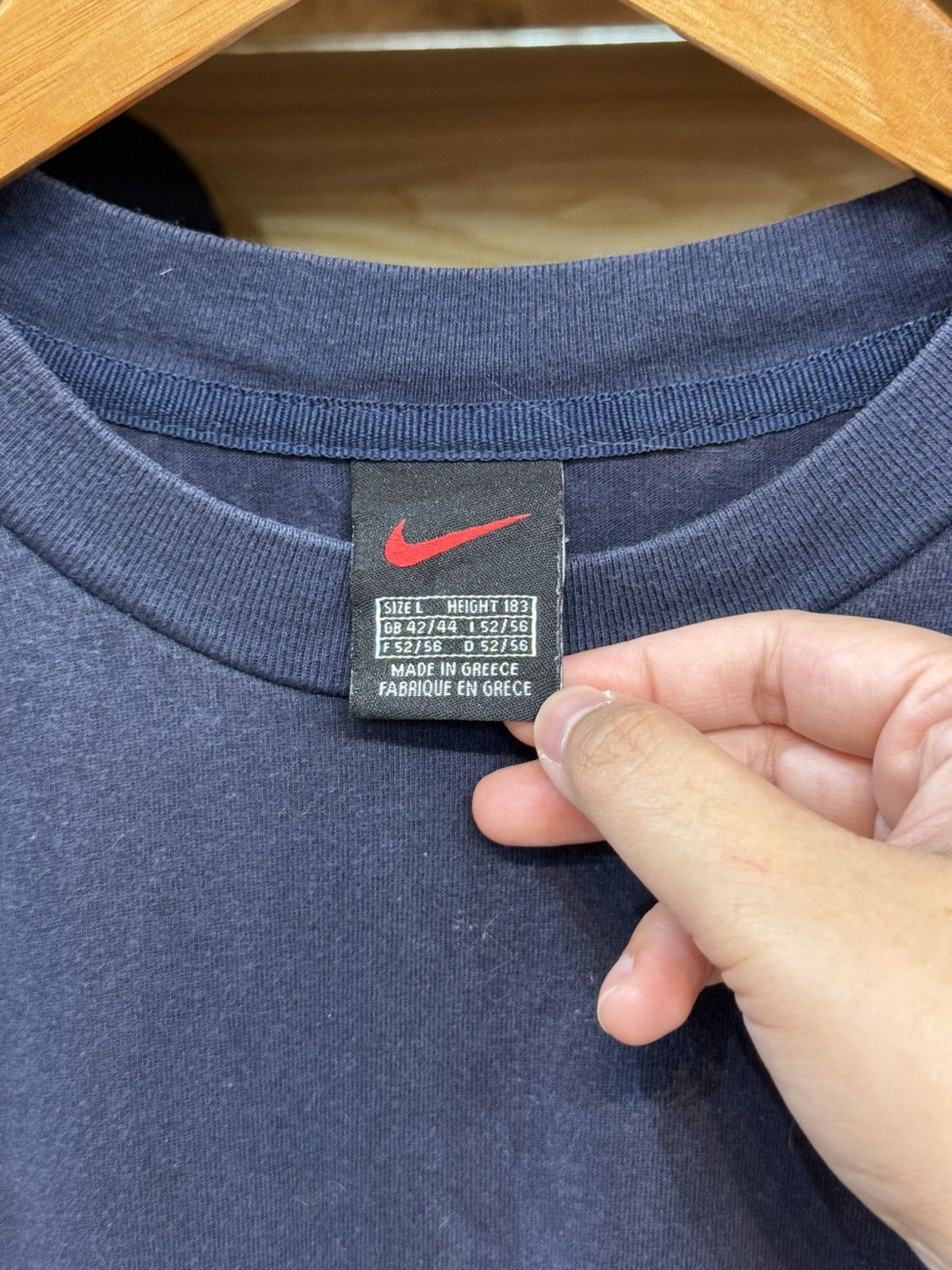 Nike × Vintage Vintage Nike Miniswoosh 90's Navy T-shirt Size US L / EU 52-54 / 3 - 2 Thumbnail