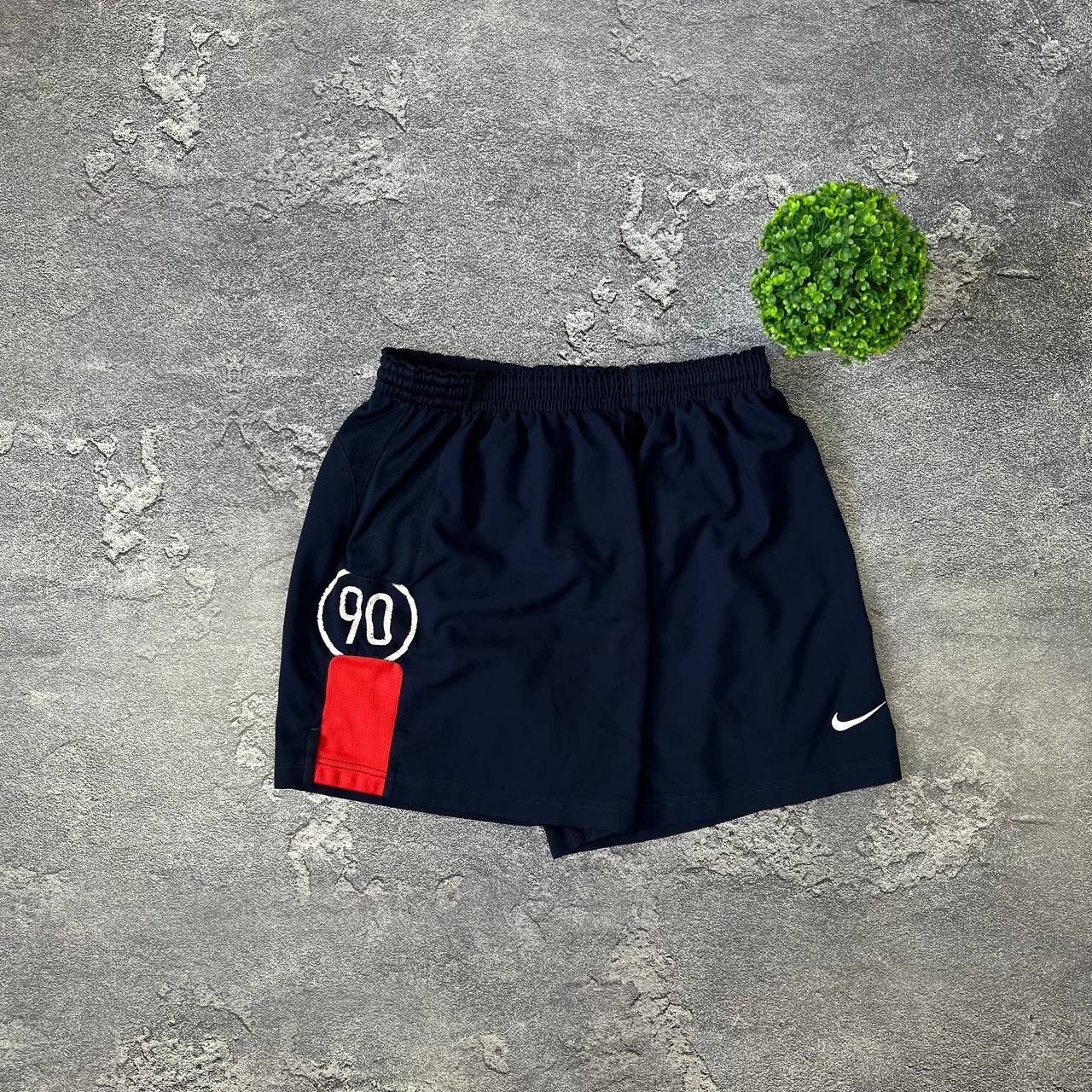 Nike VTG Nike Shorts Mens Big Logo Total 90 Drifit Soccer Shorts Size US 35 - 1 Thumbnail