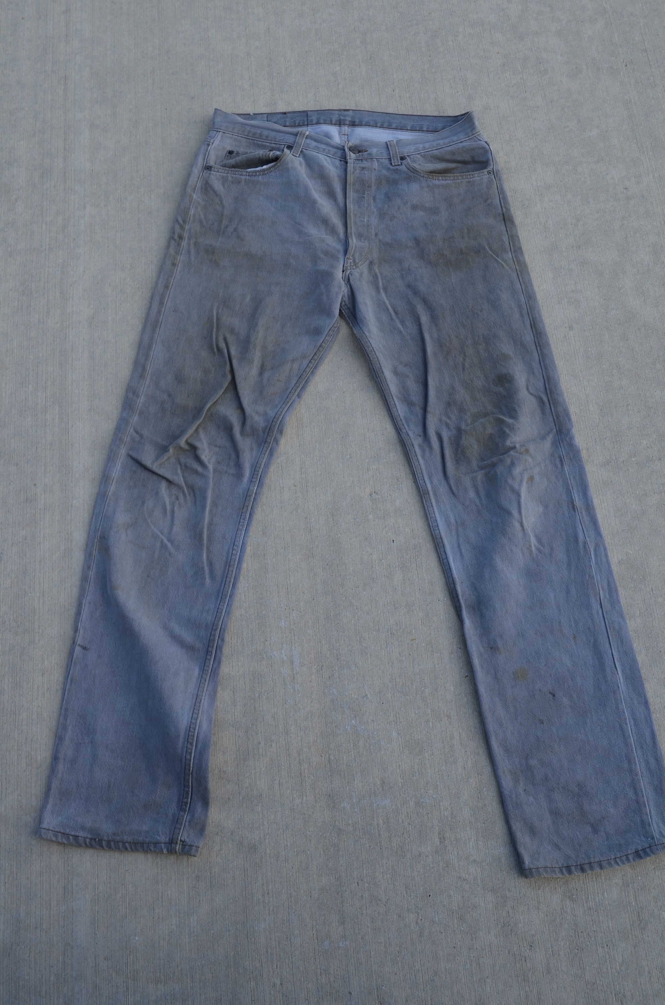 Image of Levis Vintage Clothing Vintage Levi's 501 in Dirty Grey, Men's (Size 36)