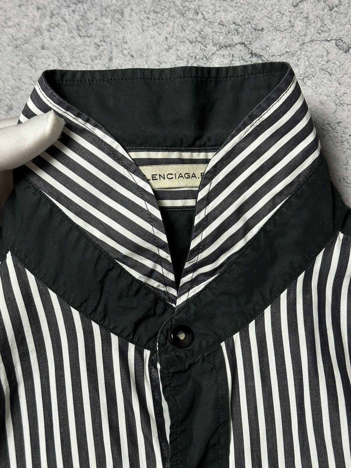 Balenciaga Vintage Balenciaga Striped Button Up Shirts Size US M / EU 48-50 / 2 - 12 Thumbnail