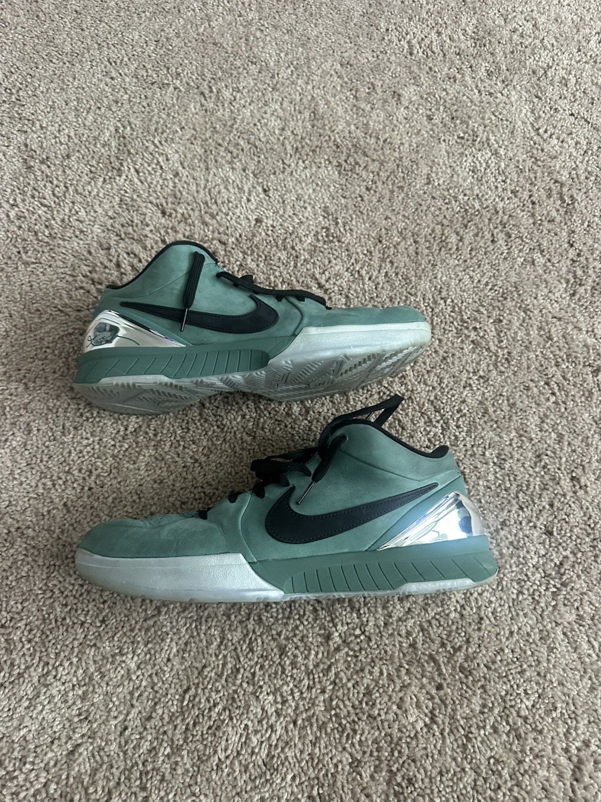 Kobe 4 Girl Dad