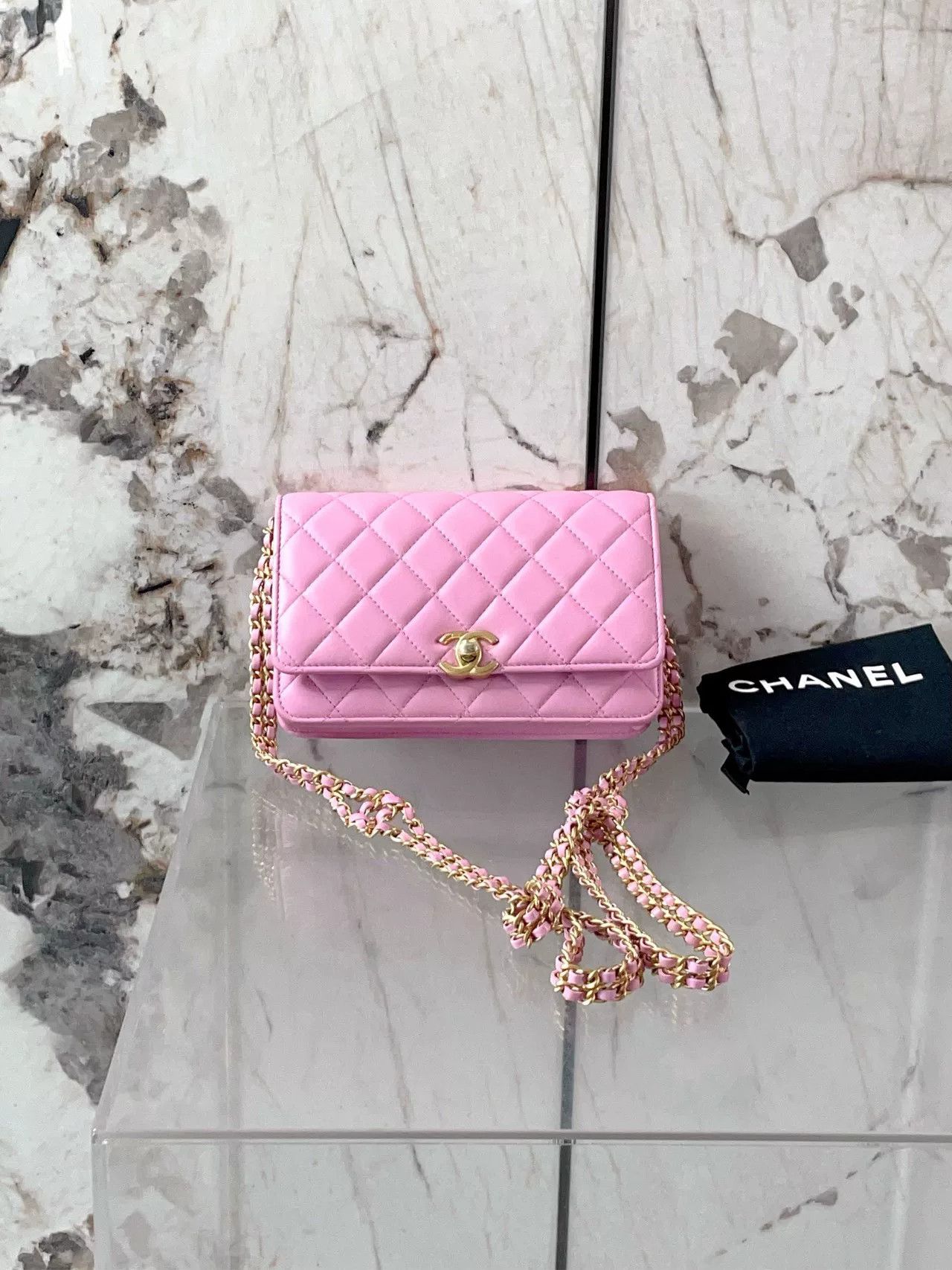 Chanel Pre-loved Bag Very good condition Size ONE SIZE - 1 Thumbnail