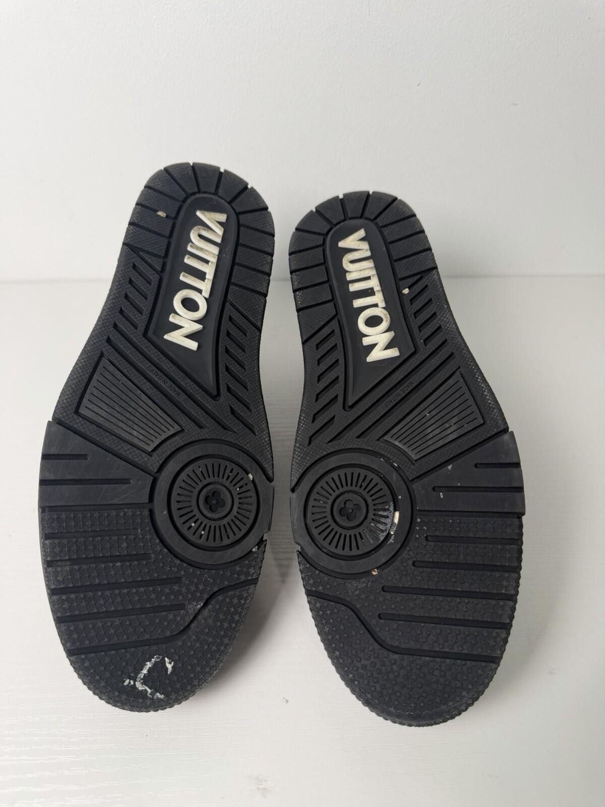 Louis Vuitton Louis Vuitton Trainer Sneakers Black Monogram Mens US 9.5 LV Size US 10.5 / EU 43-44 - 8 Thumbnail