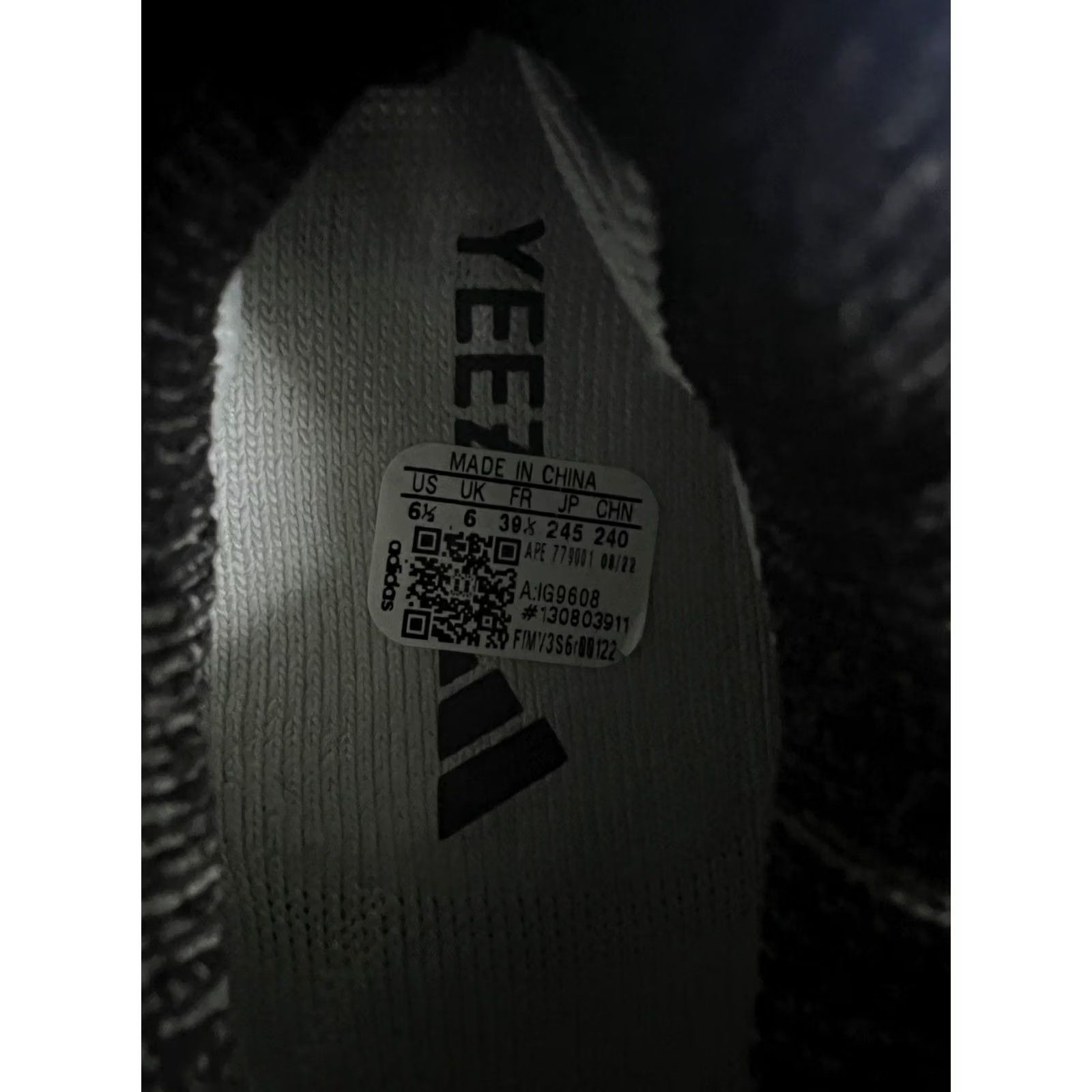 Adidas ADIDAS YEEZY 350 V2 CMPCT PANDA SNEAKERS US 6.5 UK 6 EU 39 1/3 Men Sneaker Panda Color White Size US 6.5 Size US 6 / EU 39 - 7 Thumbnail