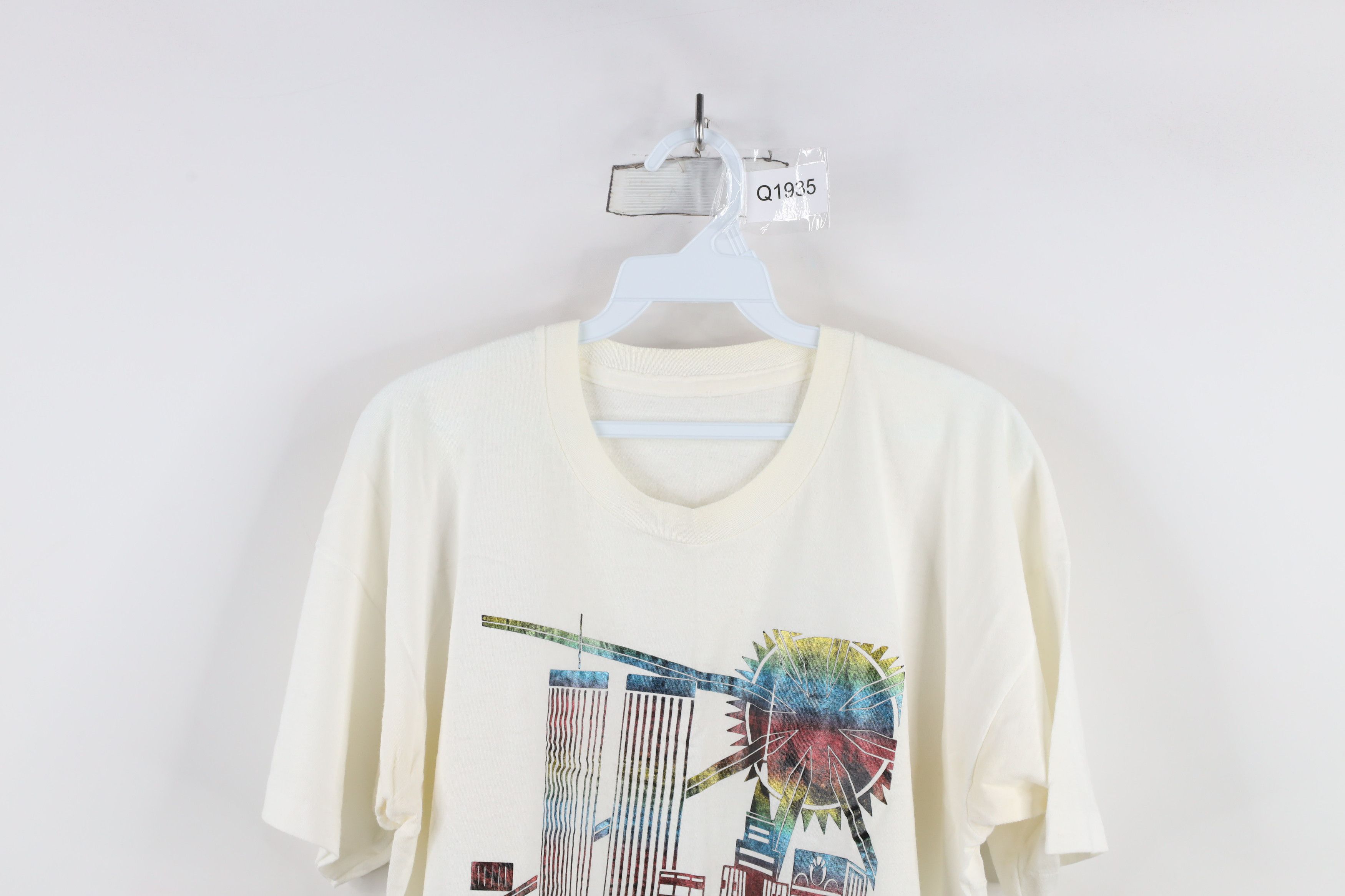 Vintage Vintage 90s Streetwear Rainbow Foil New York City T-Shirt Size US L / EU 52-54 / 3 - 2 Thumbnail