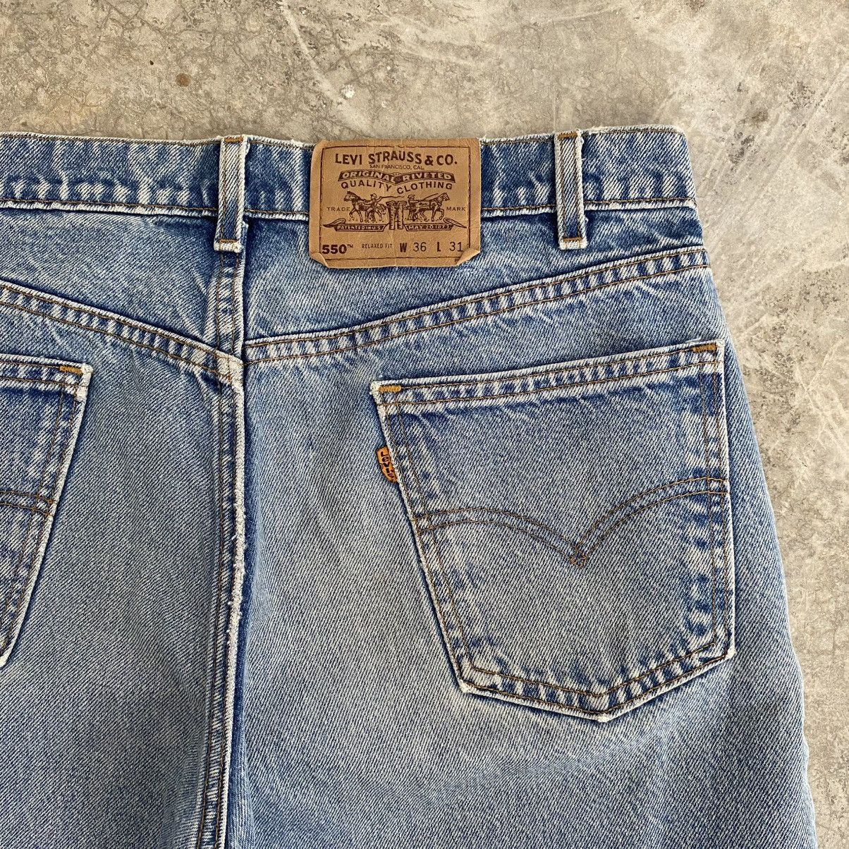 Levi's VTG 1996 Levis 550 Orange Tab Relaxed Fit Faded Blue Jeans Size US 35 - 2 Thumbnail