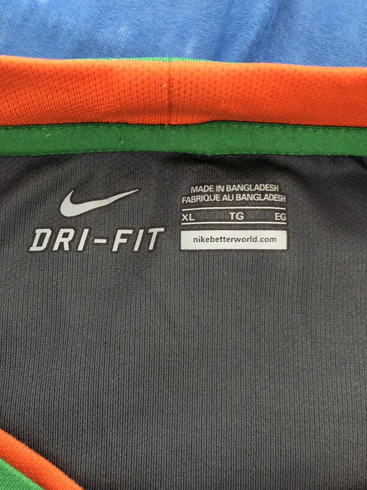 Nike WERDER BREMEN NIKE BUNDESLIGA FOOTBALL SOCCER JERSEY Size US L / EU 52-54 / 3 - 4 Thumbnail