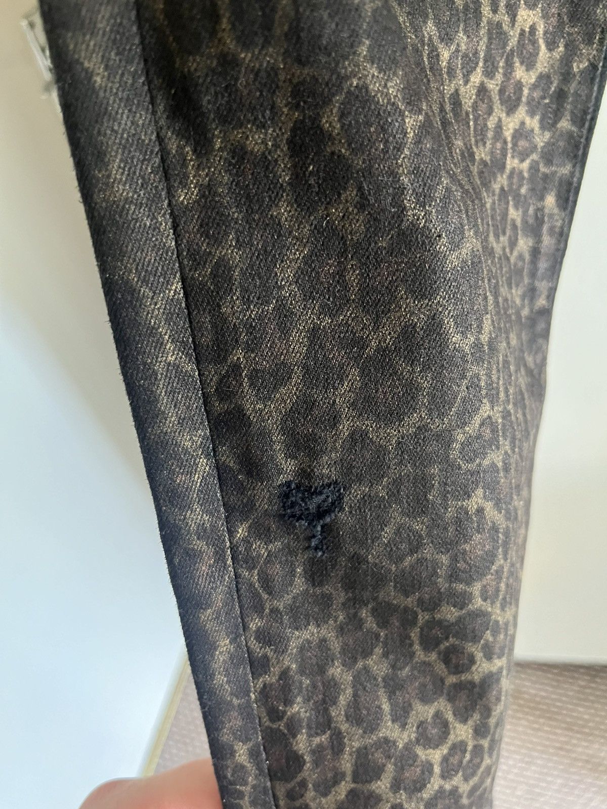 Amiri Amiri Leopard print blown knee Jeans Size US 36 / EU 52 - 8 Thumbnail