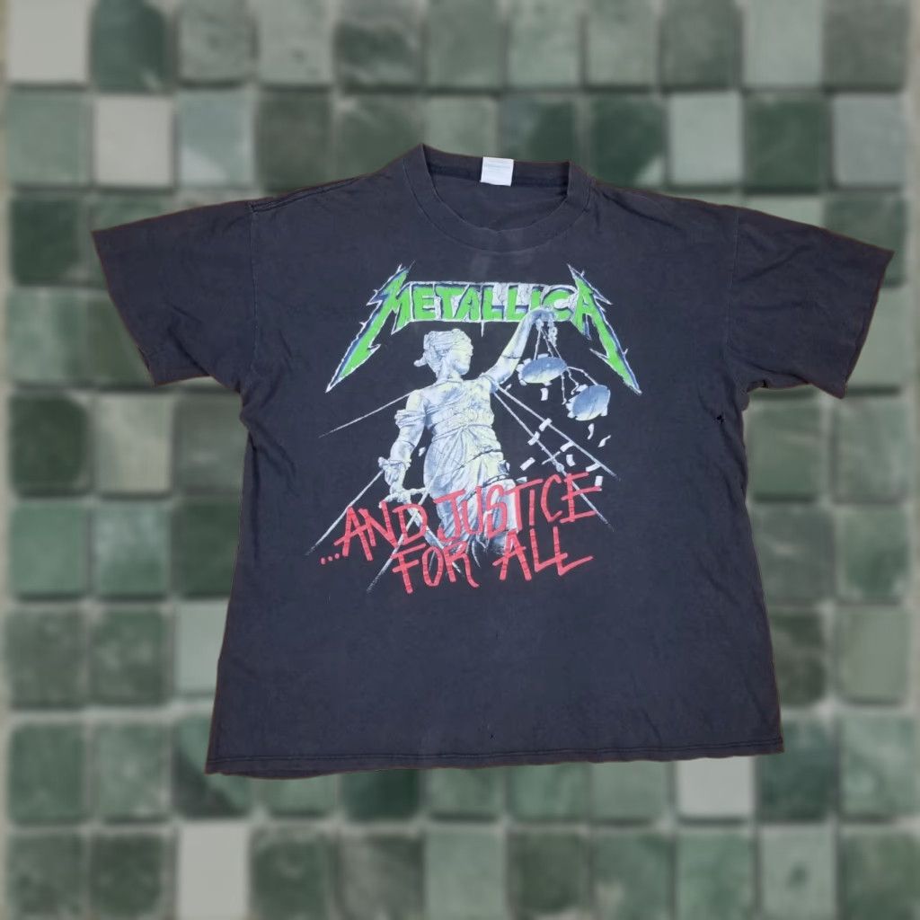 Vintage Crystal Castles Madonna Tour Tee Black + Red Sz. Large