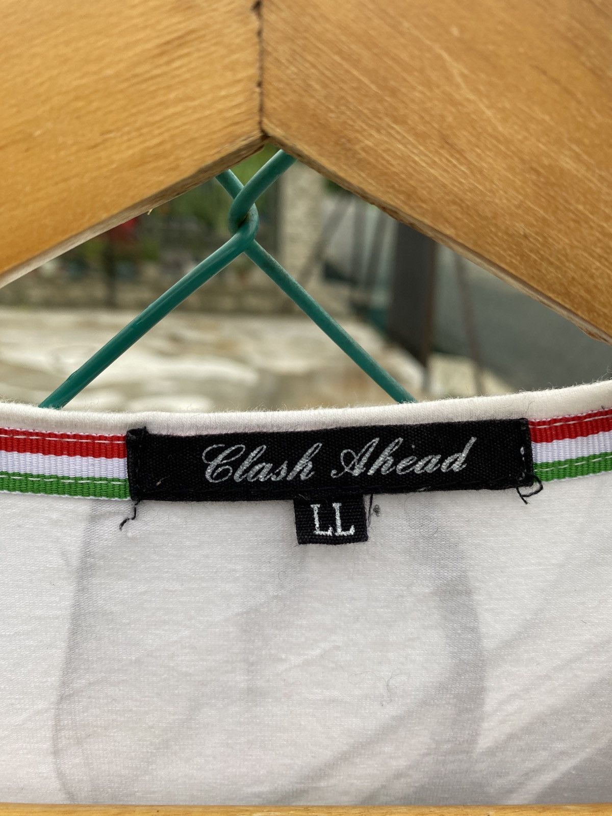 Clash ahaed vneck long sleeve tshirt