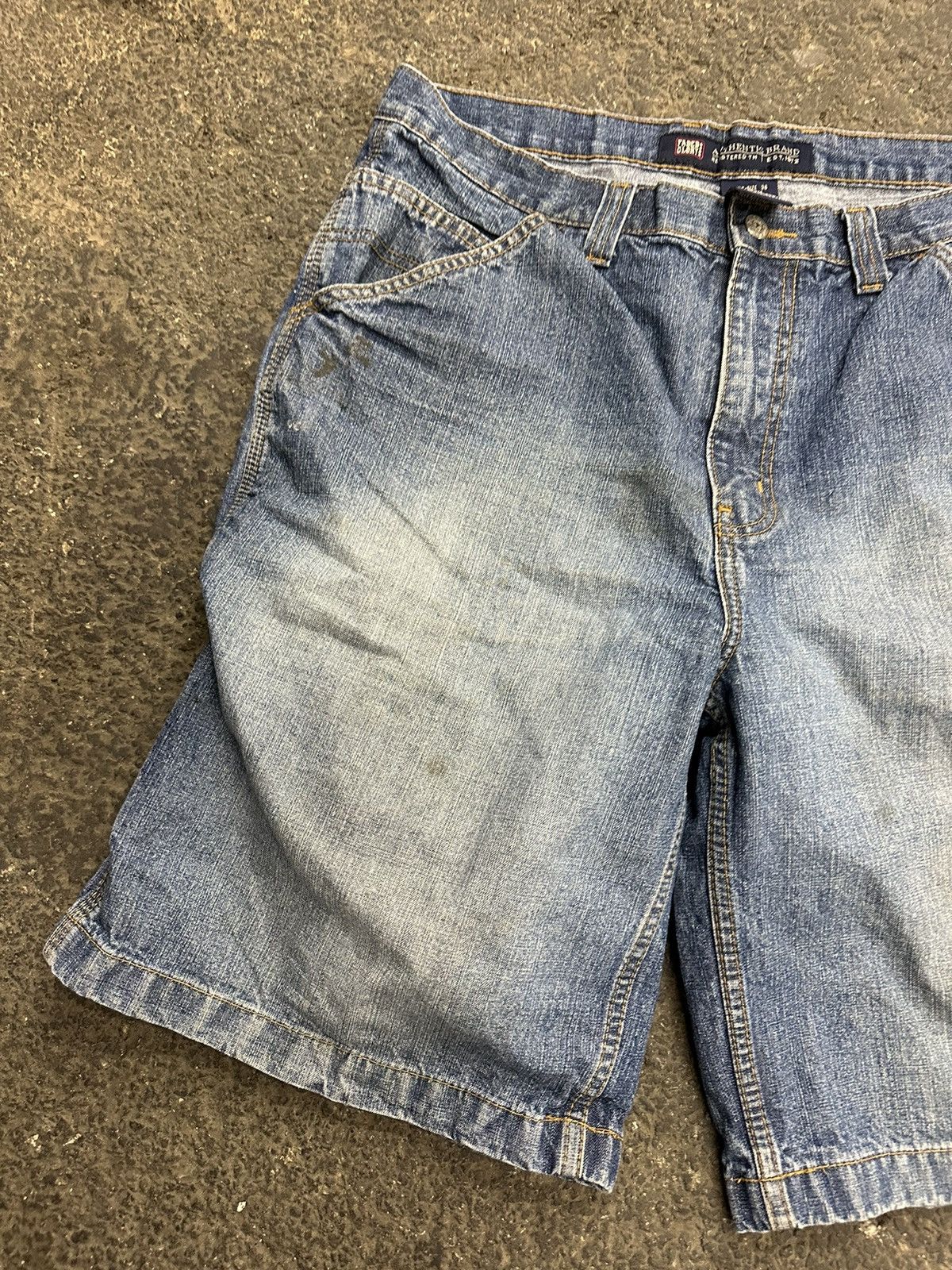 Faded Glory × Vintage Y2K baggy cargo jorts Size US 35 - 7 Thumbnail