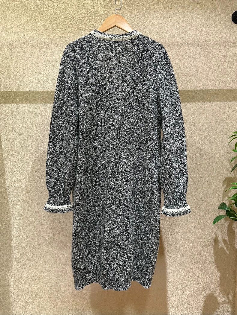 Chanel Chanel Classic four-pocket medium-long cashmere cardigan c Size XS / US 0-2 / IT 36-38 - 2 Thumbnail