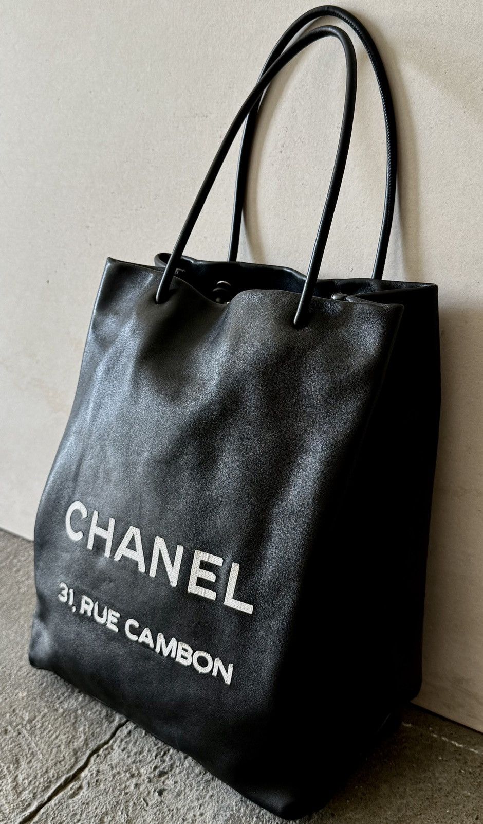Chanel Chanel - Karl Lagerfeld - SS08 - Lambskin Essential Tote Bag Size ONE SIZE - 17 Thumbnail
