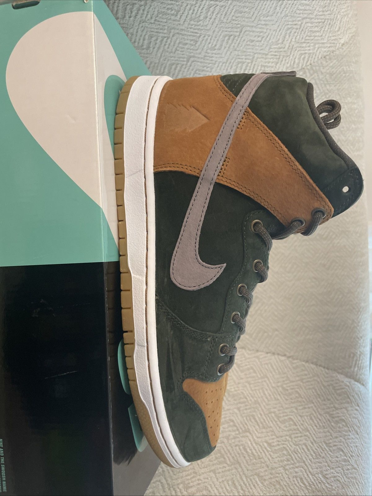 Nike SB Nike SB Dunk High PRM HG QS Size US 9.5 / EU 42-43 - 7 Thumbnail