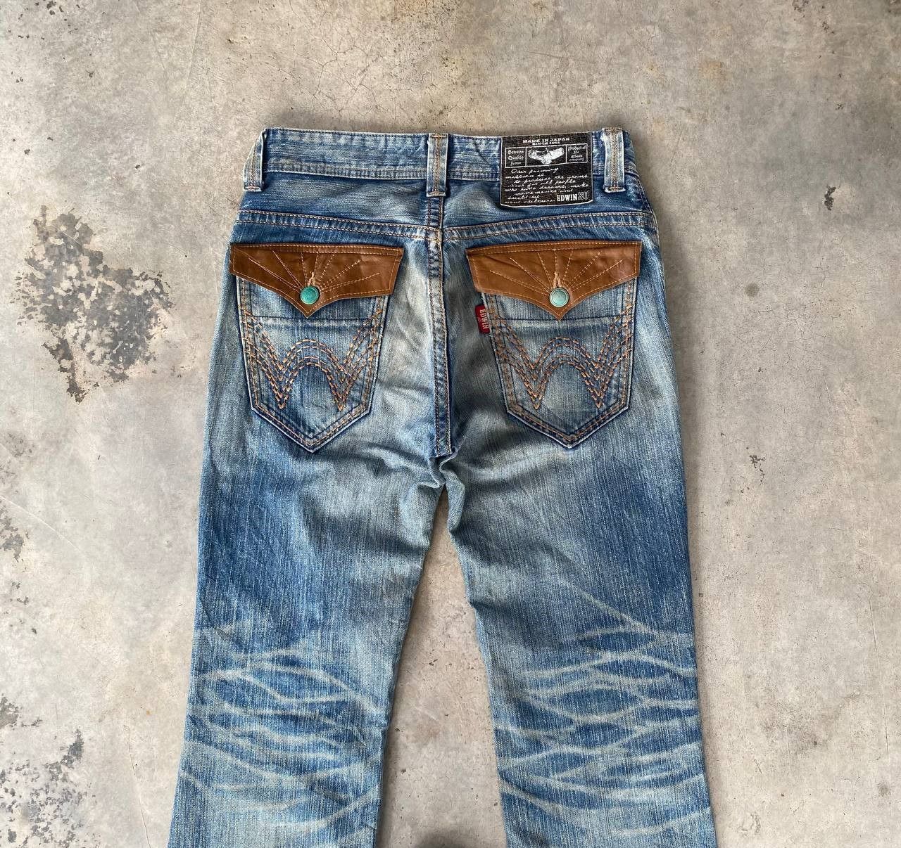Edwin FLARED VINTAGE EDWIN JAPAN BULLS BOOTCUT DISTRESSED DENIM Size US 30 / EU 46 - 11 Thumbnail