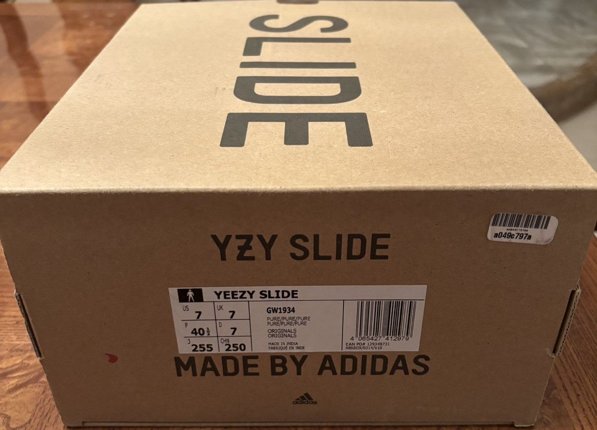 Yeezy Adidas Yeezy Slides 'Pure' 2021 ReRelease Size US 7 / EU 40 - 8 Thumbnail