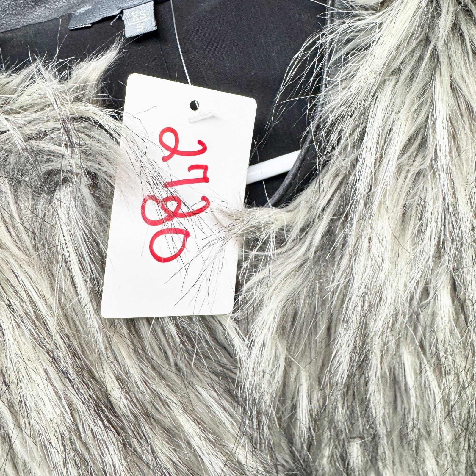 Other Matty M Vest Size XS/S Faux Fur Sleeveless Midi Open Front Size S / US 4 / IT 40 - 6 Thumbnail