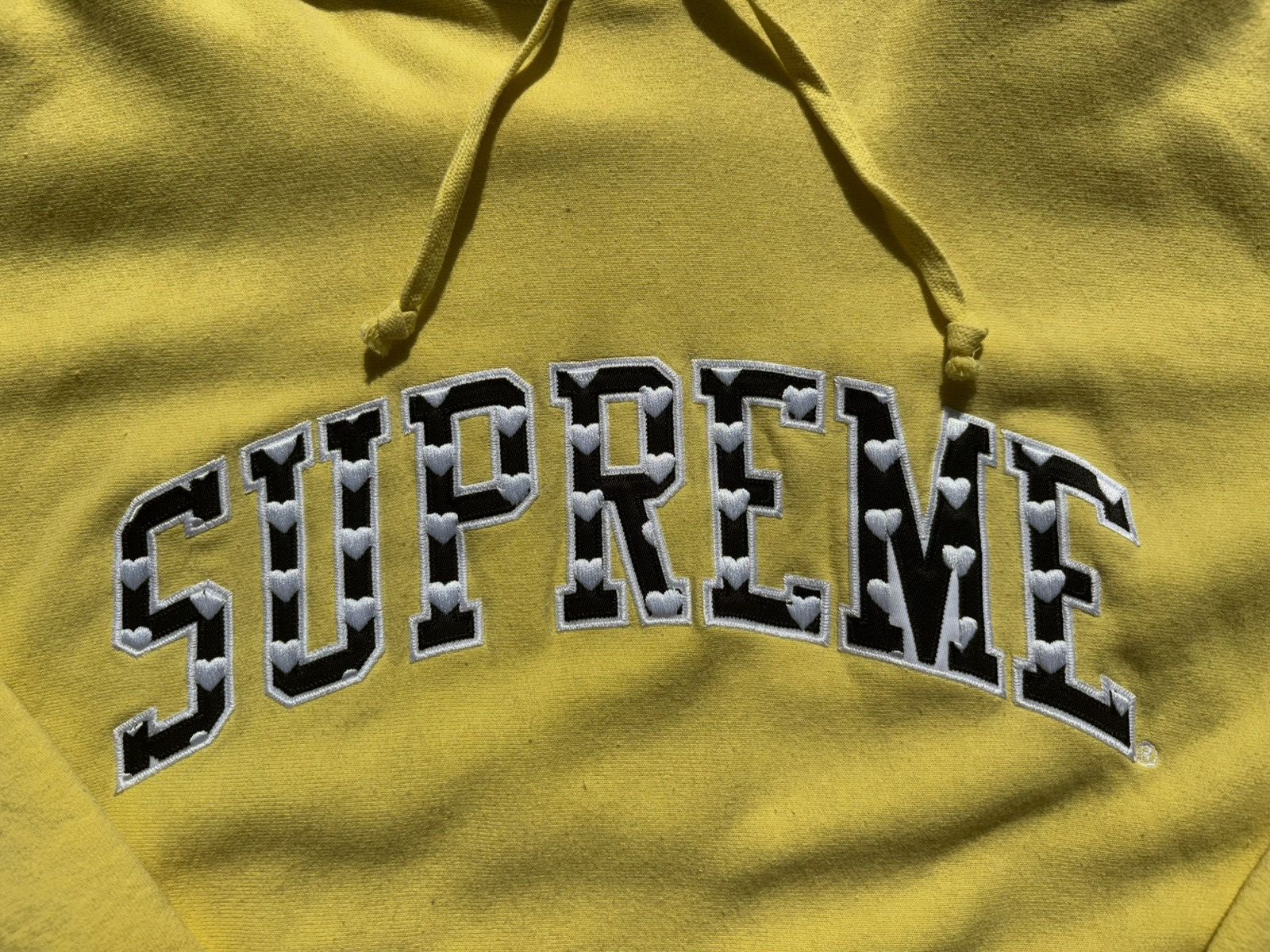 Supreme SS21 Supreme Heart Arc Hoodie Size US XL / EU 56 / 4 - 2 Thumbnail